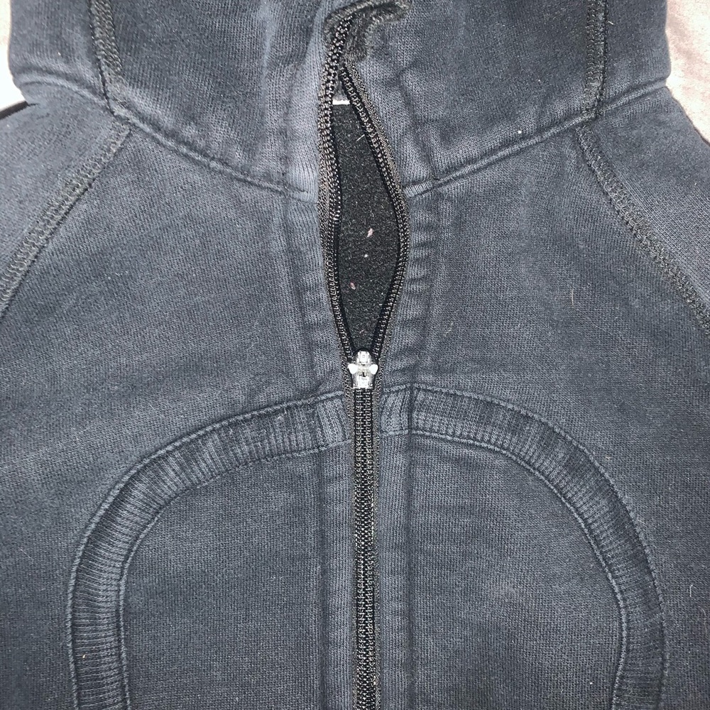 (3/$20) Lululemon black scuba sweater DAMAGED - Picture 5 of 10